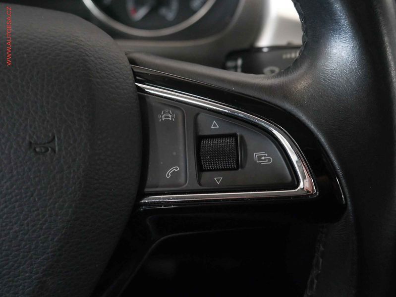 Škoda Rapid (2018) 1.0 TSi, ČR, servis.kniha, AC - fotka 15 z 19