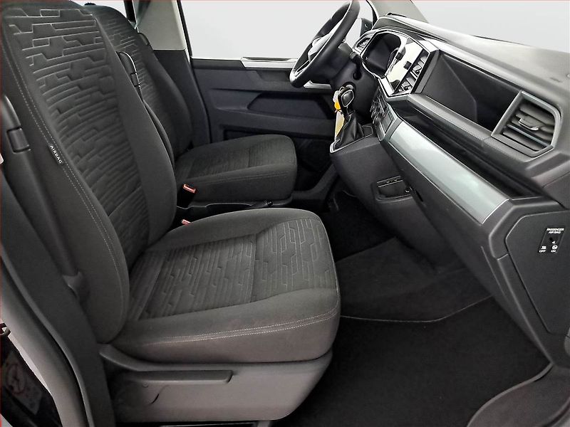Volkswagen Multivan (2021) Comfortline 2.0 TDI - fotka 9 z 19
