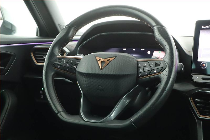 Cupra Formentor (2022) 1.5 TSI - fotka 8 z 20