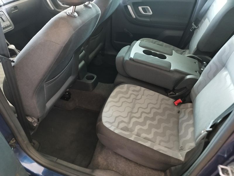 Škoda Roomster (2009) 1.4 63kW,KLIM.,TEMPOMAT - fotka 20 z 34