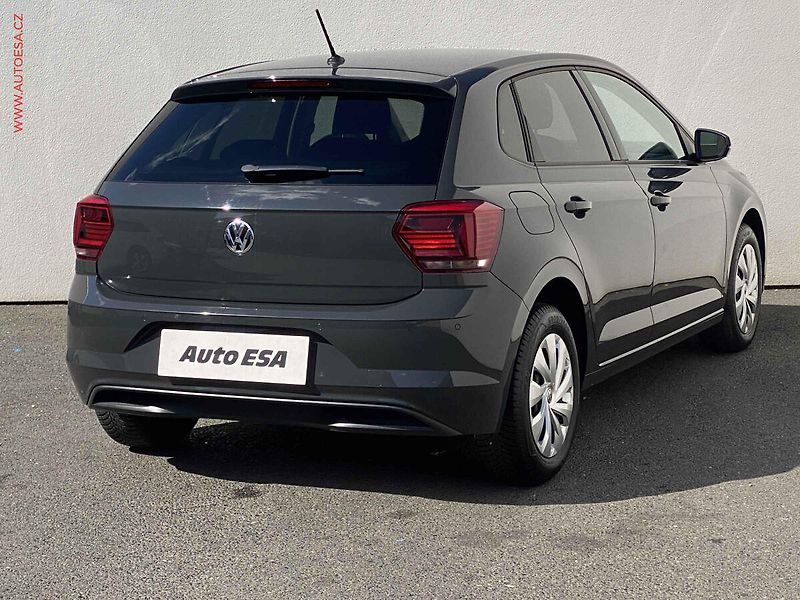 Volkswagen Polo (2018) 1.0i, Comfortline, park. - fotka 4 z 17