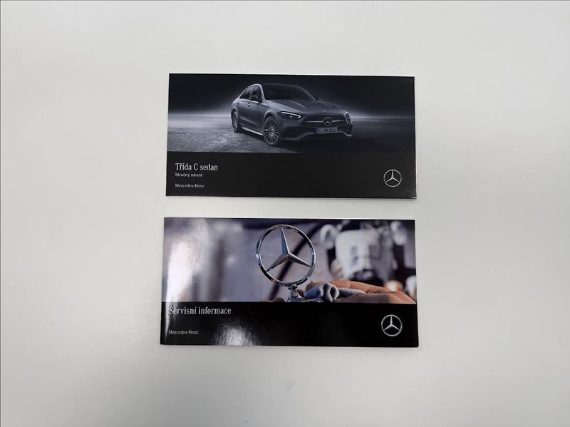 Mercedes-Benz Třídy C AMG Paket  C 300 4MATIC - fotka 23 z 24