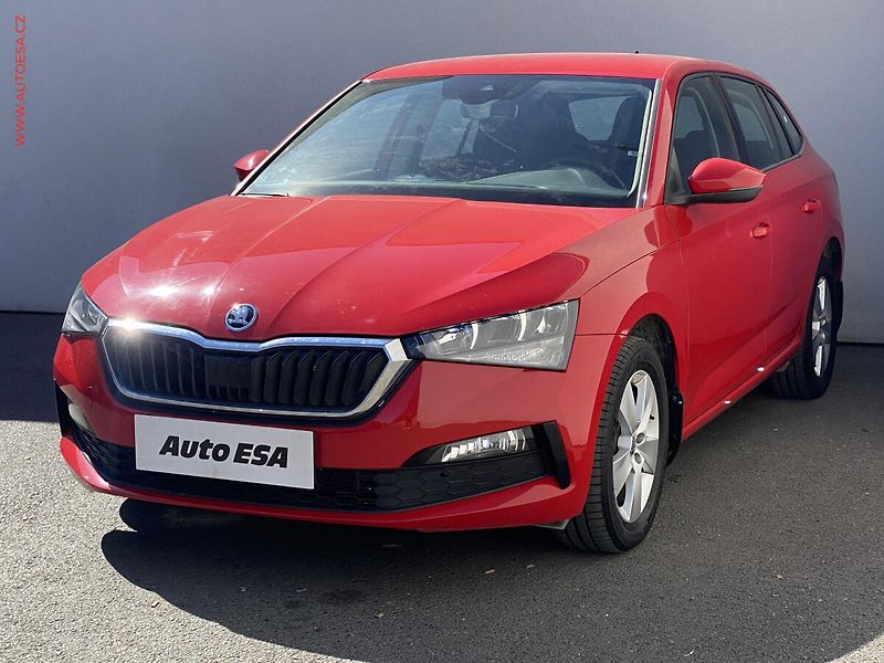 Škoda Scala (2020) 1.6 TDi, Ambition, DSG, LED - fotka 3 z 18