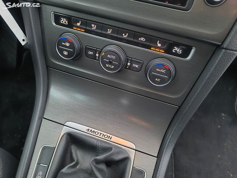 Volkswagen Golf 2.0TDI4X4,VÝBAVA,KRÁSNÝ,SERVIS - fotka 13 z 49