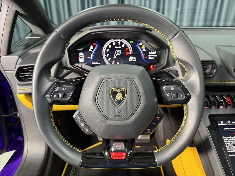 Lamborghini Huracán (2024) EVO SPYDER LIFT VIOLA PASIFAE - fotka 24 z 35