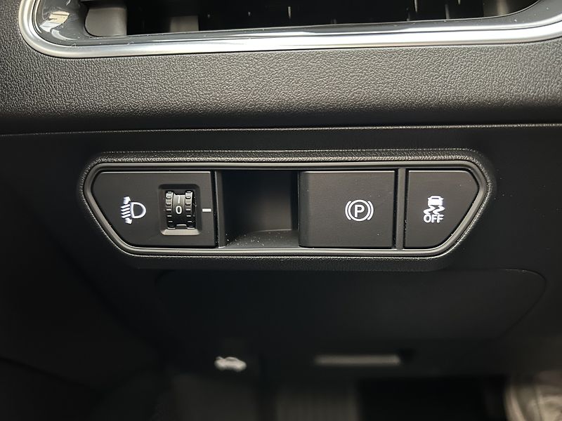 Kia K4 1.6 T-GDi EXCLUSIVE 110 KW (20 - fotka 17 z 32
