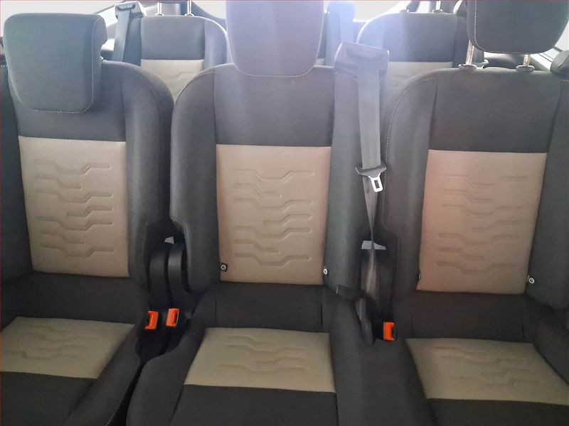 Ford Tourneo Custom (2016) Titanium 2.0 EcoBlue, ČR - fotka 10 z 21