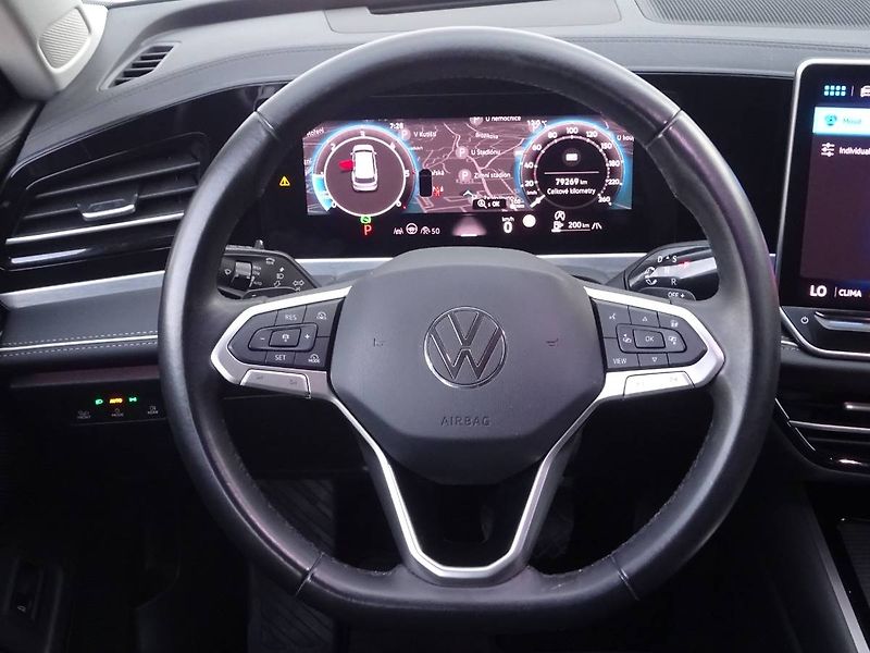 Volkswagen Passat (2024) 2,0TDi /110kW Elegance DSG - fotka 21 z 30