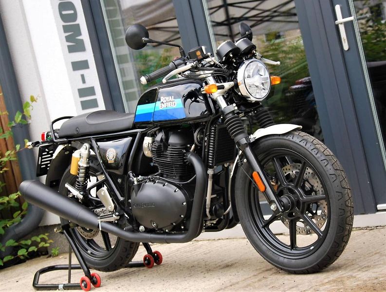 Royal Enfield Continental GT 650 (2026) Twin BLACK-BLUE - fotka 2 z 25