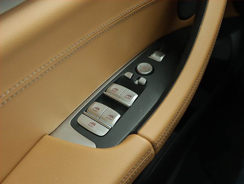 BMW iX3 (2021) 80 kWh - fotka 16 z 27