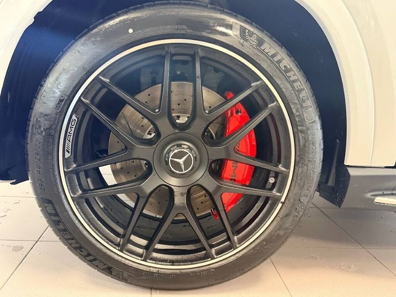 Mercedes-Benz GLE (2026) AMG 53 4MATIC+ kupé - fotka 5 z 6