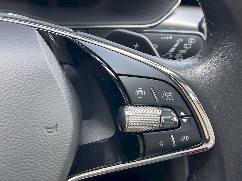 Škoda Superb (2023) 2.0 TDI 147kW DSG Style Plus c - fotka 11 z 34