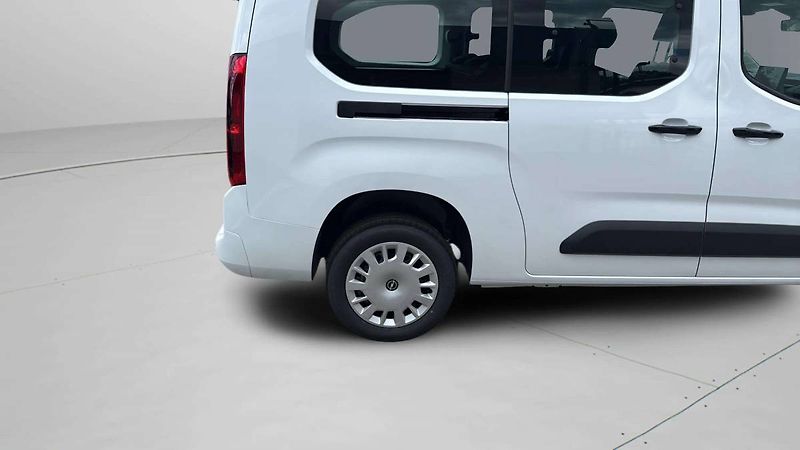 Opel Combo (2026) Combi L2H1 Edition Plus BlueHD - fotka 23 z 24