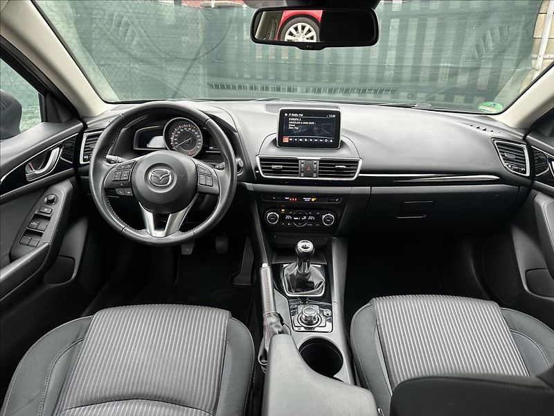 Mazda 3 2,0 G120 - fotka 14 z 24