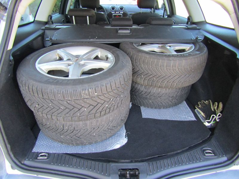 Ford Mondeo (2008) 2.0 TDCi GHIA 1.MAJITEL - fotka 24 z 43