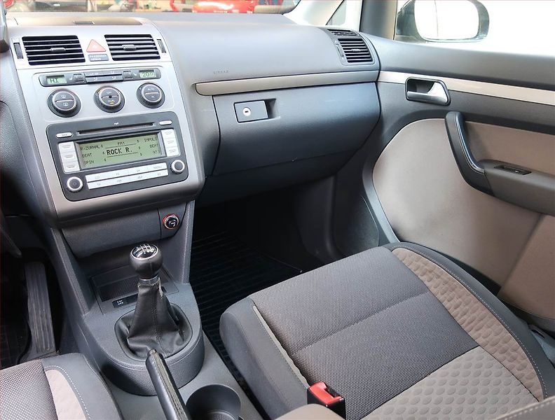 Volkswagen Touran (2008) Cross 2.0 TDI, Eko.zaplacen - fotka 8 z 18