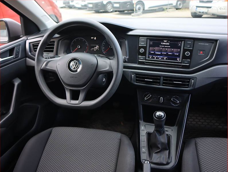 Volkswagen Polo (2020) 1.0 TSI, Park. senzory - fotka 7 z 18