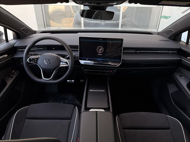 Volkswagen ID.7 Tourer (2025) 210 kW 77kWh  Pro People - fotka 17 z 23