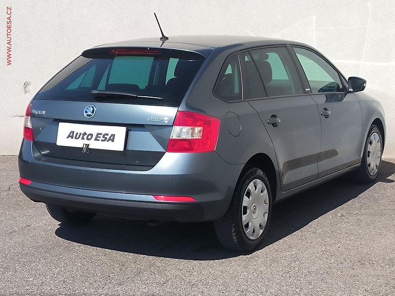 Škoda Rapid (2016) 1.6 TDi, xenon, autoAC - fotka 4 z 19