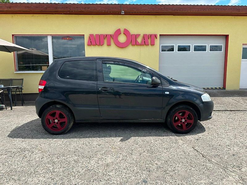 Volkswagen Fox 1.2i 40kW/ABS - fotka 2 z 18