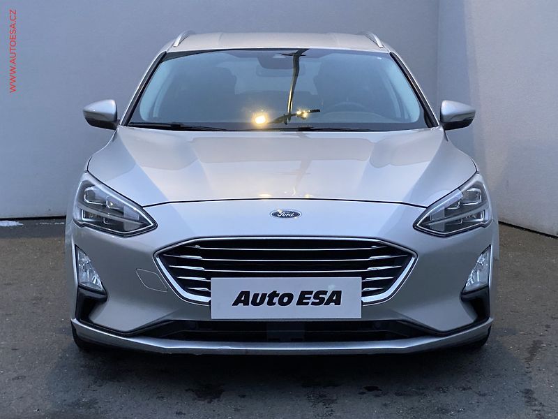 Ford Focus (2019) 1.5TDCi, Titanium, AT, LED - fotka 2 z 17