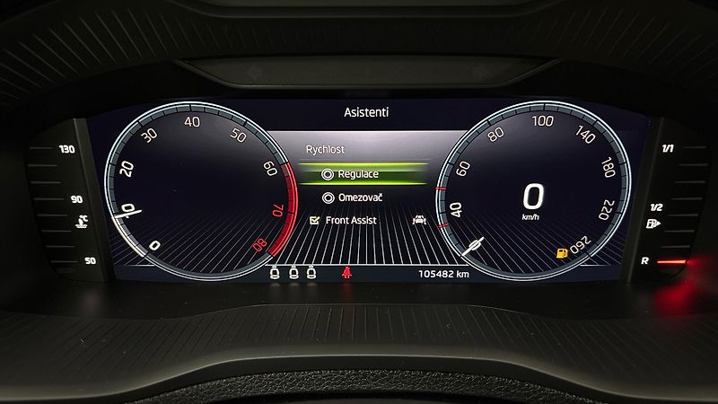 Škoda Karoq 1.5 TSI Style - fotka 10 z 27