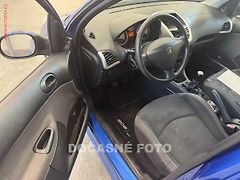 Peugeot 206 (2010) 1.4i, ČR, autoAC - fotografie inzerátu