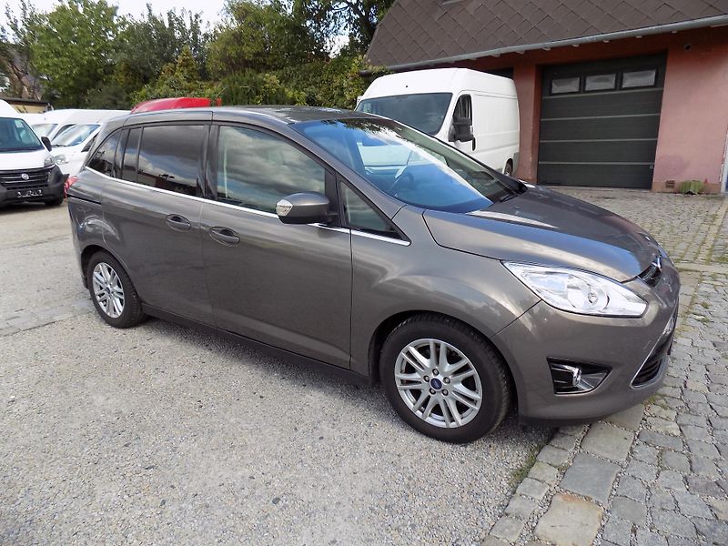 Ford Grand C-MAX 2,2 TDCI 103 KW AUTO/AC, TEMP - fotka 6 z 45