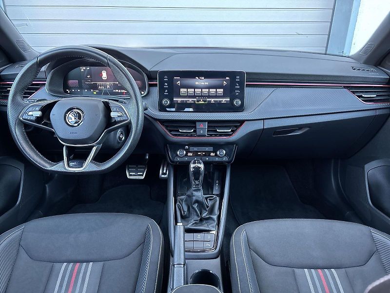 Škoda Kamiq (2024) 1.5 TSI DSG Monte Carlo - fotka 5 z 33