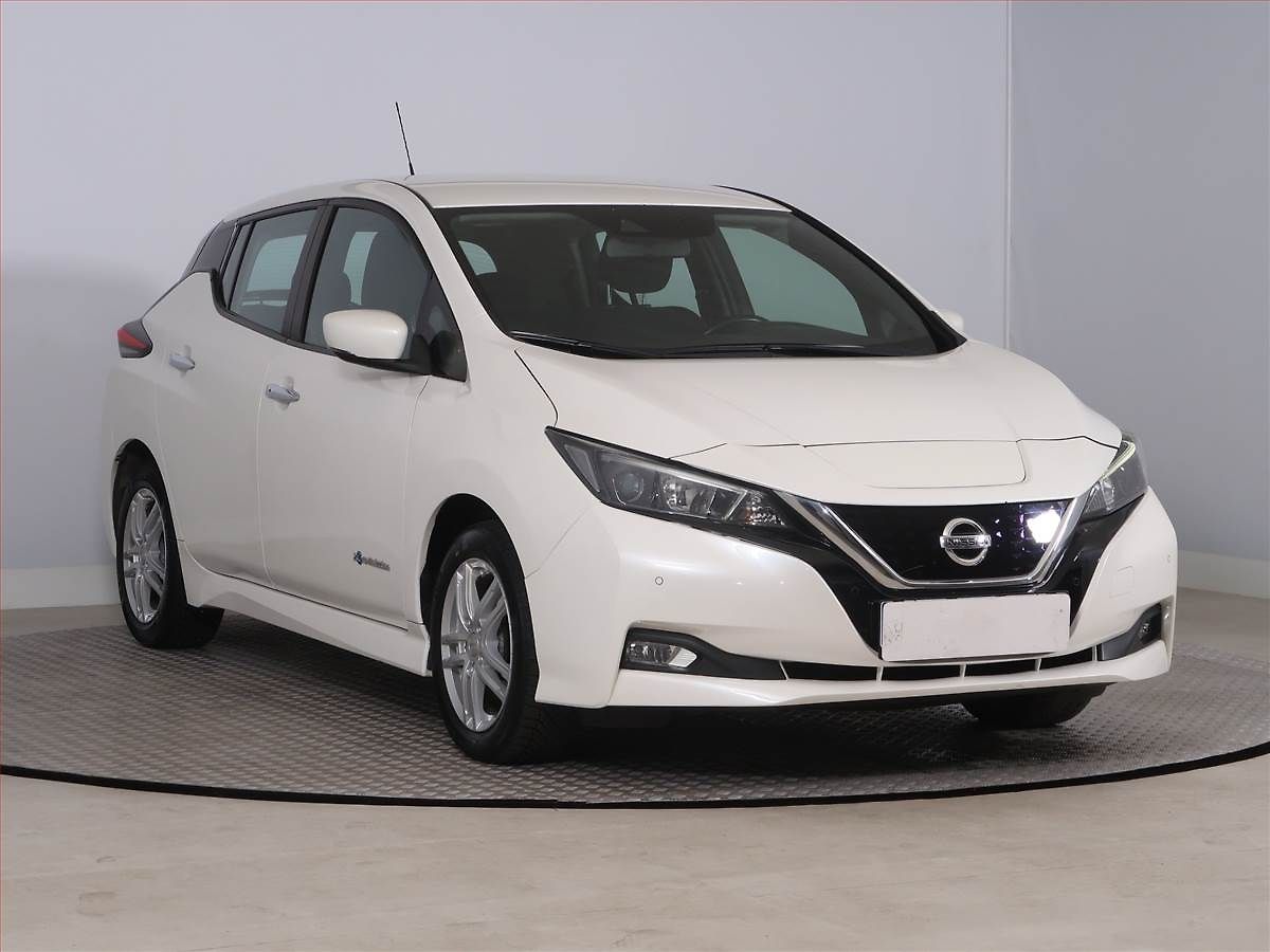 Nissan Leaf 40 kWh, SoH 87%, Automat