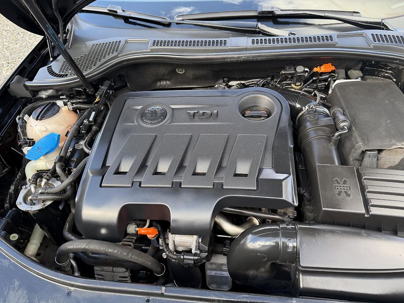 Škoda Superb 2.0TDi 170PS 6R 4x4 0% KOROZE! - fotka 87 z 157