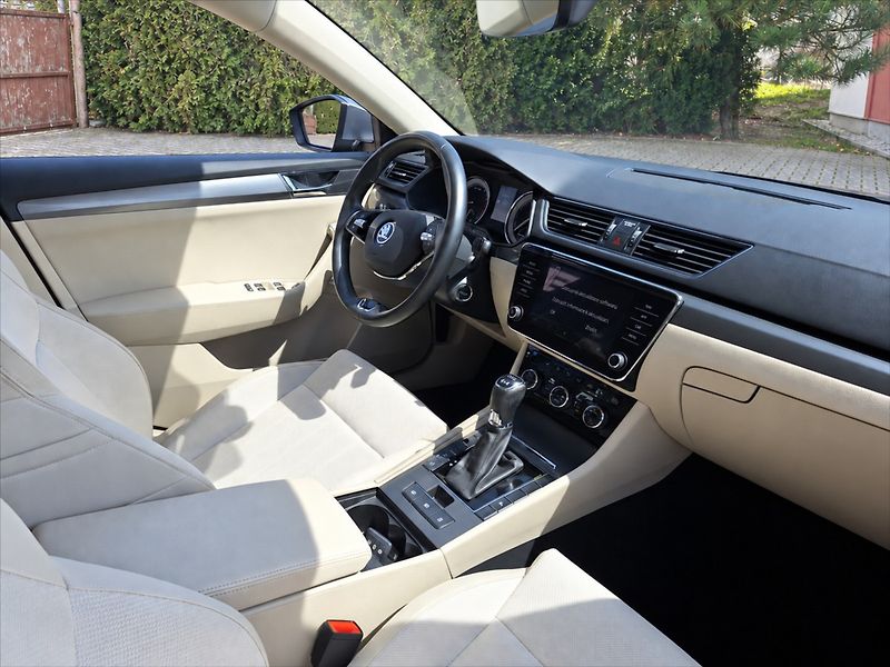 Škoda Superb 2,0 TSi 4x4 DSG STYLE nové ČR - fotka 7 z 9