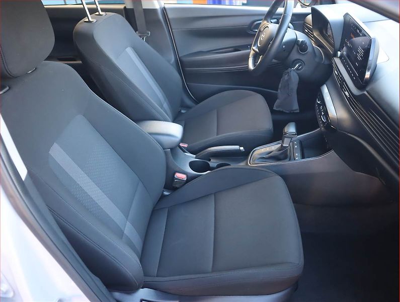 Hyundai i20 (2025) 1.0 T-GDI, Automat, Serv.kniha - fotka 9 z 21