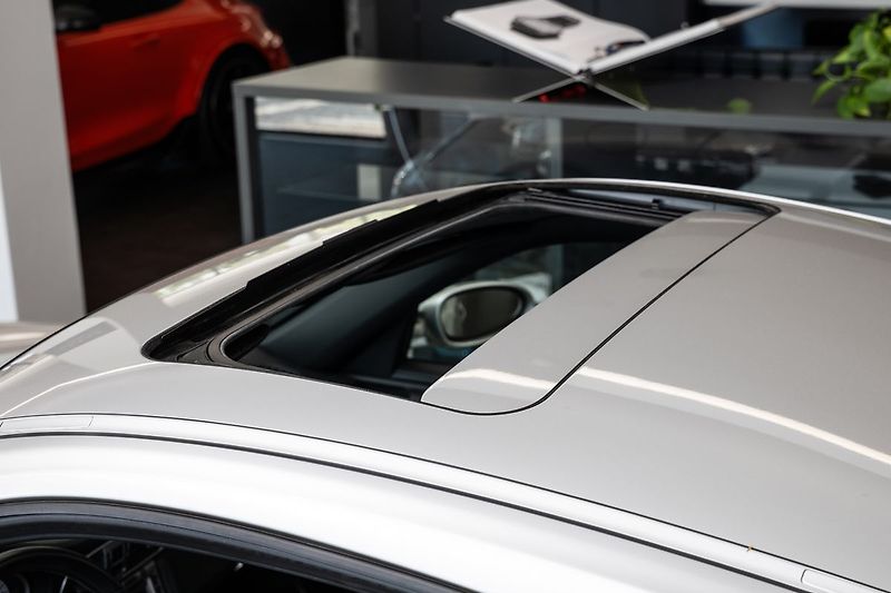 Porsche 911 (997) Carrera S Manuál - fotka 15 z 19