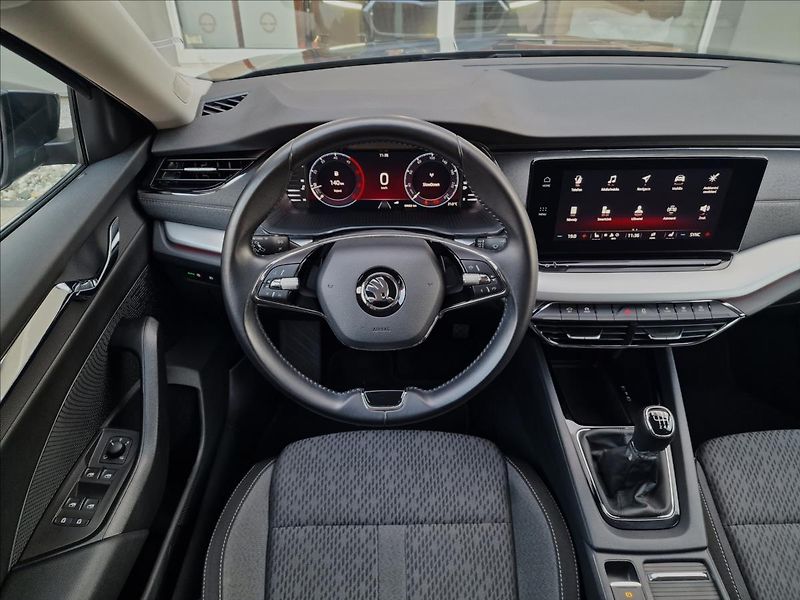 Škoda Octavia 2.0TDI Style, původ ČR,1.Maj. - fotka 12 z 50