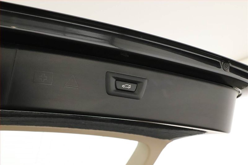 BMW Řada 5 (2016) 525d, Automat, Navi, Bi-Xenony - fotka 18 z 20