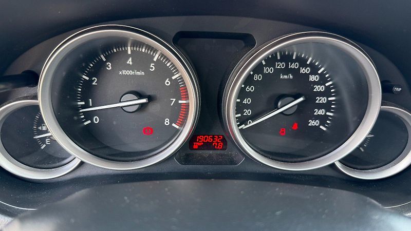 Mazda 6 (2012) 1.8i 88kW *1maj.*tažné*výhřev* - fotka 12 z 21