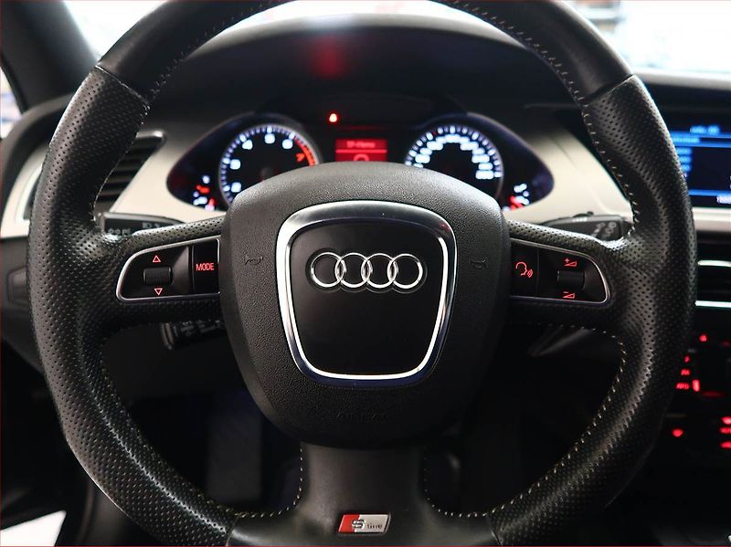 Audi A4 (2011) 1.8 TFSI, Serv.kniha, Xenony - fotka 15 z 17
