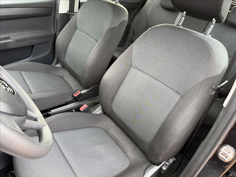Škoda Fabia III 1.0 TSI Active - fotka 11 z 16