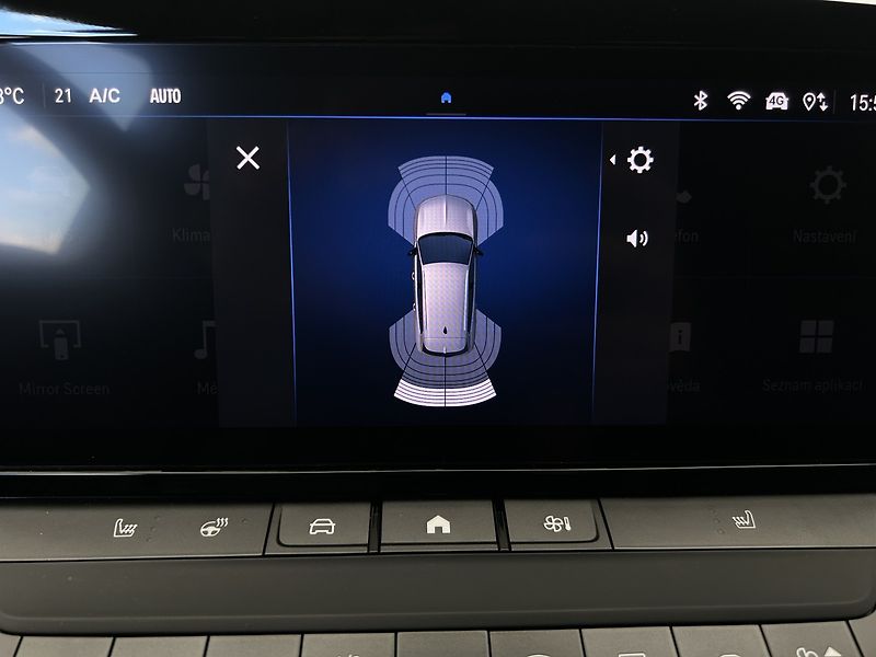 Hyundai i40 2.0 GDI Experience - fotka 25 z 28