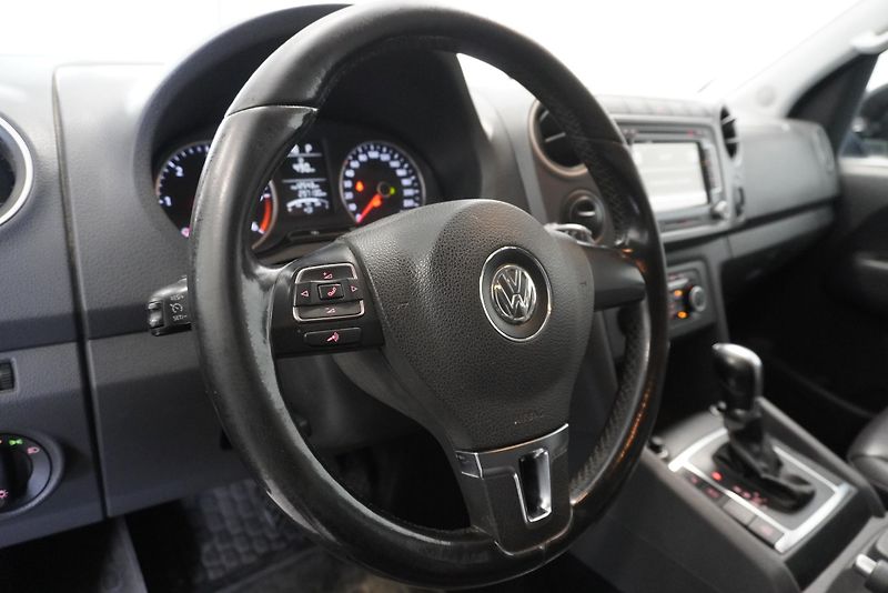 Volkswagen Amarok 2.0 TDi 4X4 AUTOMAT 5 MÍST - fotka 18 z 37