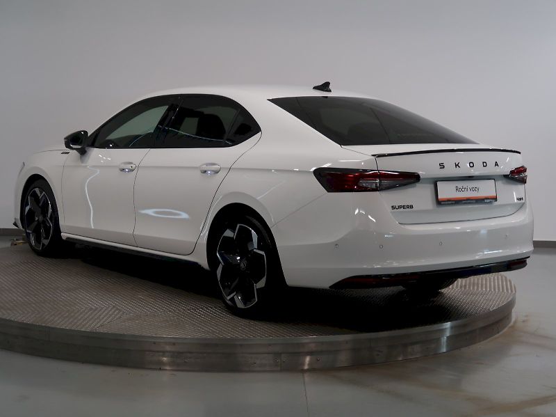 Škoda Superb (2026) SPORTLINE 2.0TDI 142KW TAŽNÉ W - fotka 7 z 43