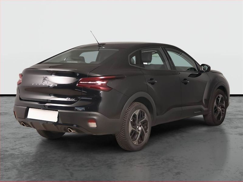 Citroën C4 X (2023) Feel Pack 1.2 PureTech - fotka 5 z 18