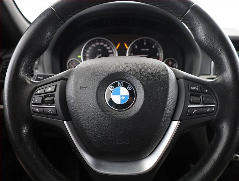 BMW X3 (2015) xDrive20d, 4X4, Automat - fotka 8 z 17