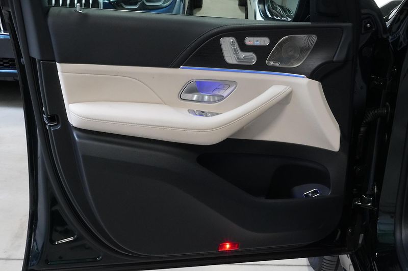 Mercedes-Benz GLE 450d,AMG,ČR,HUD,Vzduch,Dověry - fotka 16 z 37