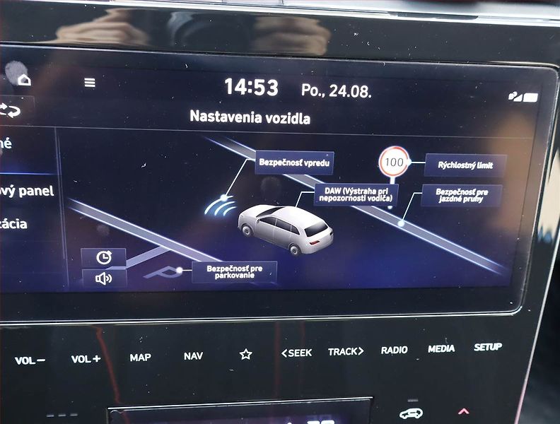 Hyundai Tucson (2023) 1.6 T-GDI - fotka 19 z 23