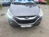 Hyundai ix35 2.0D4X4,70KM,MAX VÝBAVA,KRÁSNÝ - náhled 7
