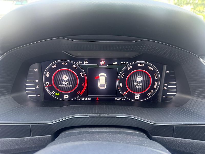 Škoda Superb (2019) 2,0TSi DSG 4x4 SPORTLINE - fotka 16 z 24
