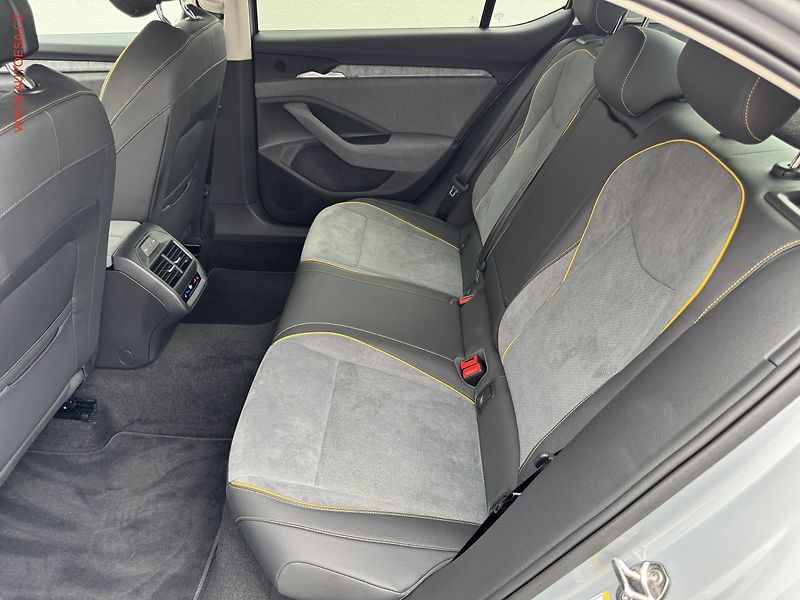 Škoda Superb (2025) 2.0 TDi, 1.maj,ČR, Selection - fotka 10 z 35