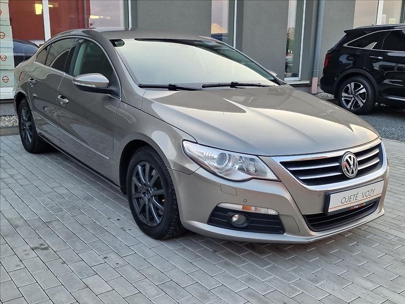 Volkswagen Passat CC 2.0 TDI 125kW DSG, původ ČR - fotka 3 z 43